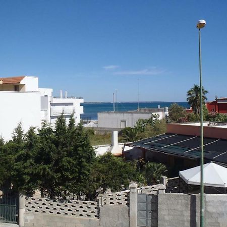 Appartamento a due passi dal mare Torre Lapillo Esterno foto