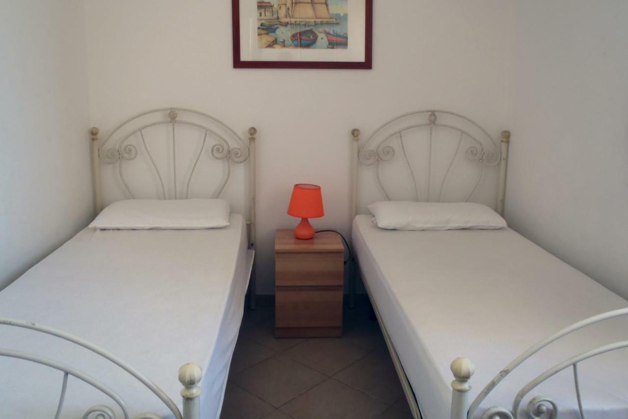 Appartamento a due passi dal mare Torre Lapillo Esterno foto